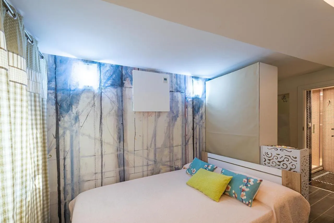 Ln Luxe Apartment Venice Canal View